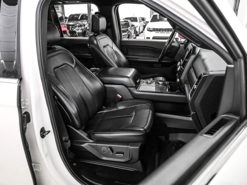 Used 2019 Ford Expedition Limited image 33