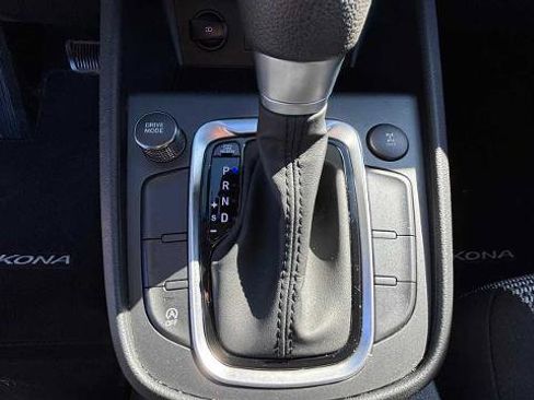 Used 2022 Hyundai Kona SE AWD/4WD image 20