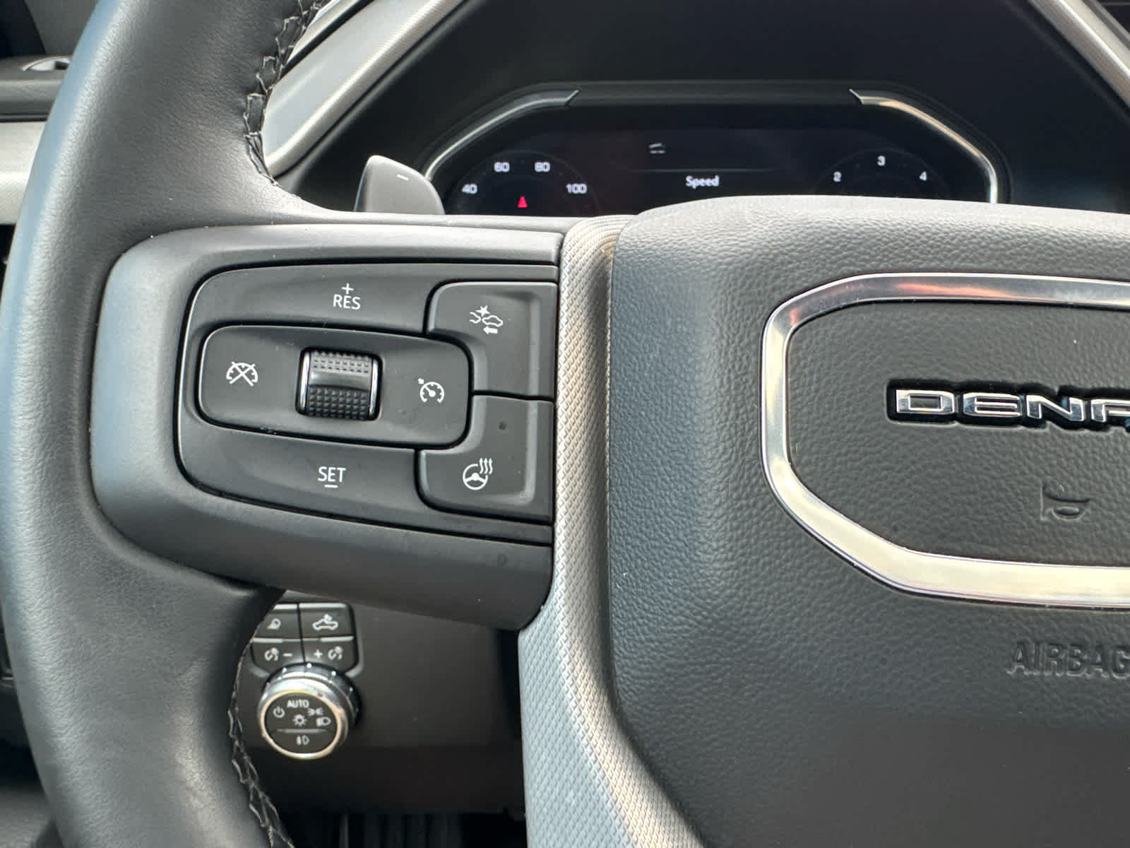 Used 2026 GMC Sierra 1500 Denali w/ Denali Reserve Package AWD/4WD image 24