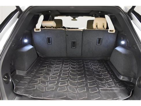 Used 2018 Cadillac XT5 Premium Luxury image 26