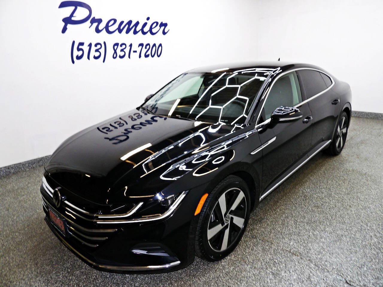 Used 2021 Volkswagen Arteon SE w/ Luggage Net & Mats Package FWD image 1