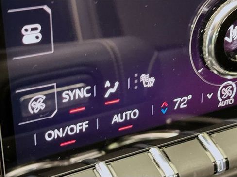 Used 2025 GMC Yukon XL Elevation w/ Elevation Premium Package image 21