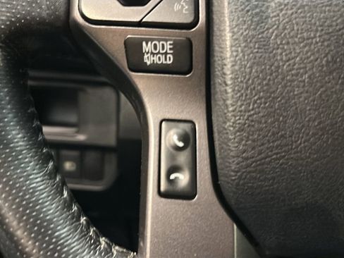 Used 2019 Toyota Tacoma TRD Off-Road w/ Technology Package AWD/4WD image 25