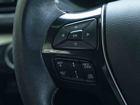 Used 2018 Ford Explorer Platinum AWD/4WD image 21