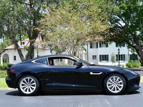 Used 2018 Jaguar F-TYPE Coupe RWD image 28