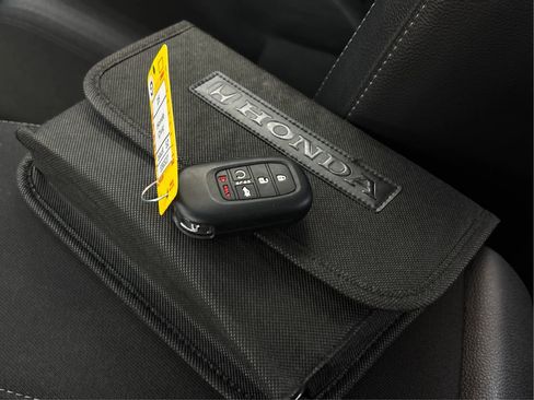 Used 2025 Honda Civic Sport image 39