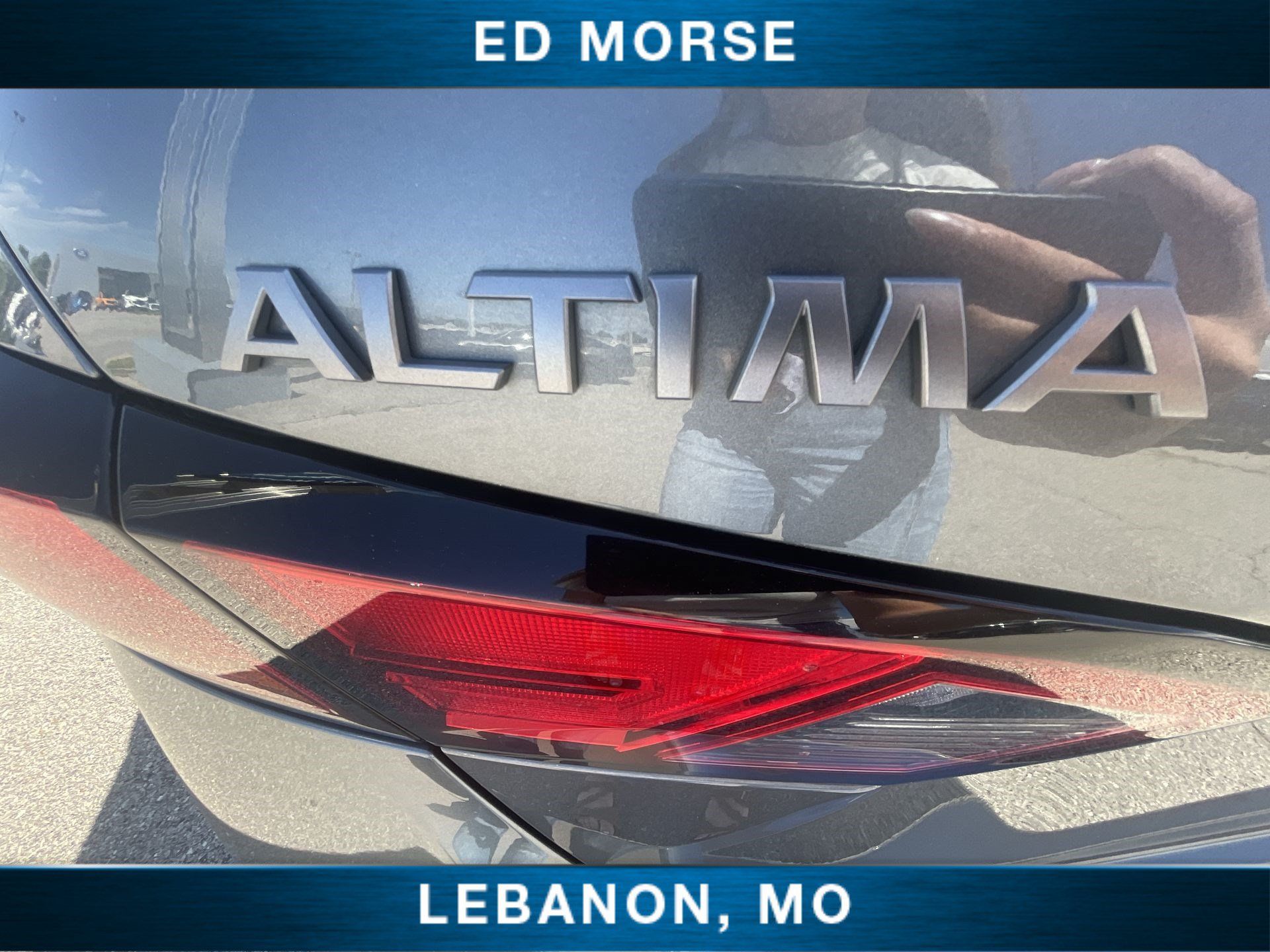 Used 2025 Nissan Altima 2.5 SV FWD image 30
