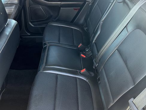 Used 2023 Ford Escape Platinum image 6