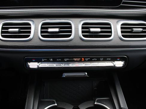 Used 2024 Mercedes-Benz GLE 350 4MATIC image 40