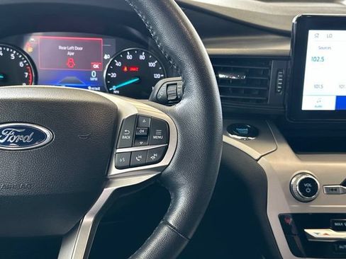 Certified 2023 Ford Explorer XLT AWD/4WD image 10