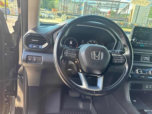 Used 2023 Honda Pilot EX-L image 12