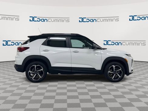 Used 2023 Chevrolet TrailBlazer RS w/ Sun and Liftgate Package AWD/4WD image 9