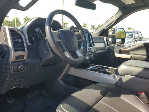 Used 2022 Ford F350 Lariat w/ Lariat Ultimate Package image 9