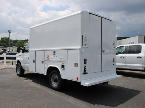 New 2026 Ford E-350 and Econoline 350 Super Duty w/ Power Equipment Group image 2