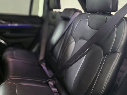 Used 2024 Jeep Grand Cherokee Overland w/ Adv Protech Group III image 26