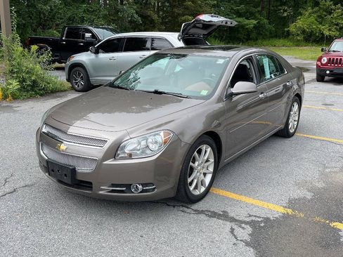 Used 2011 Chevrolet Malibu LTZ w/ HFV6 Engine Package FWD image 8