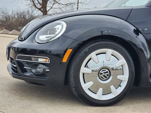 Used 2019 Volkswagen Beetle 2.0T Final Edition SEL image 8