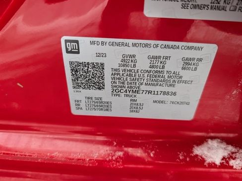 Used 2024 Chevrolet Silverado 2500 Custom w/ Custom Value Package image 36