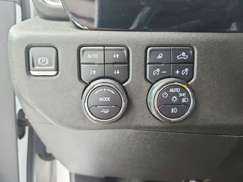 Used 2024 Chevrolet Silverado 2500 High Country AWD/4WD image 27