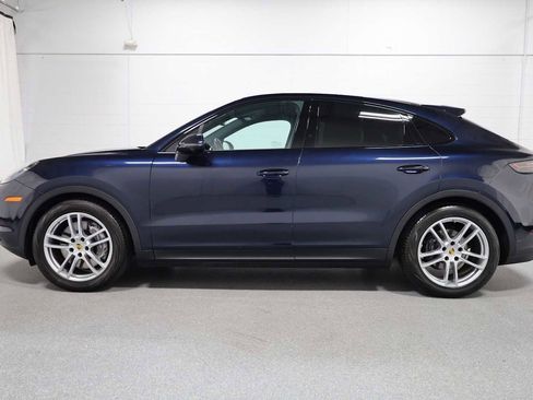 Certified 2023 Porsche Cayenne Coupe image 2