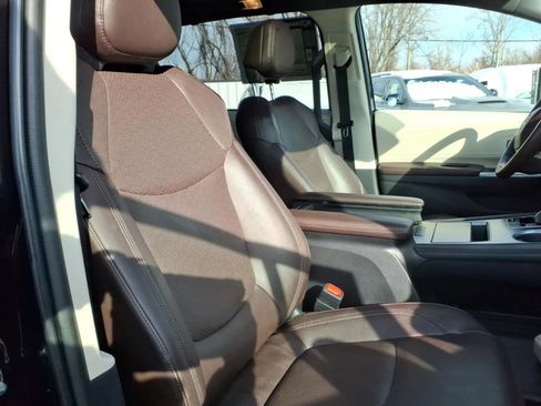 Used 2021 Toyota Sienna Platinum image 13