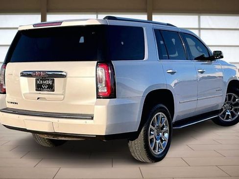 Used 2018 GMC Yukon Denali image 2