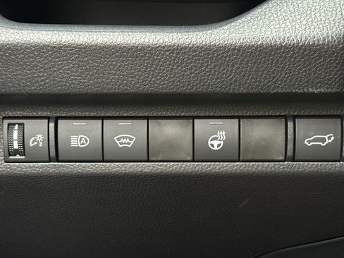 New 2025 Toyota RAV4 XLE image 30