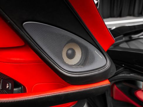 Used 2019 McLaren 570S Spider RWD image 60