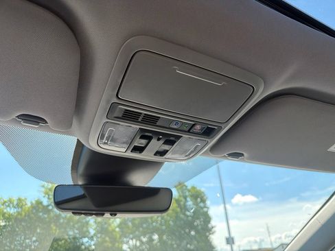 Certified 2024 Honda Odyssey Elite image 14