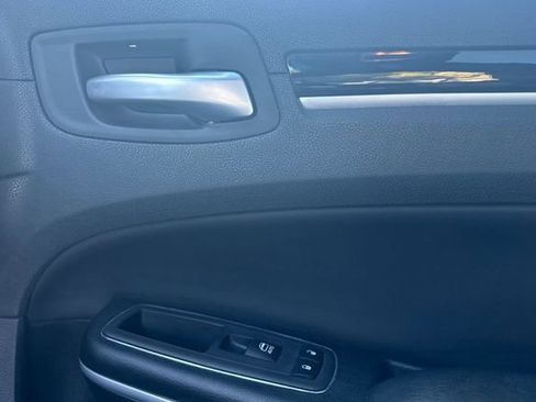 Used 2023 Chrysler 300 S image 18