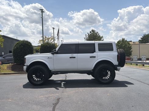 Used 2023 Ford Bronco Badlands AWD/4WD image 13