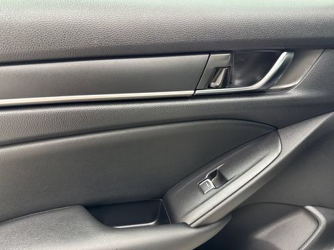Used 2021 Honda Accord Sport image 38