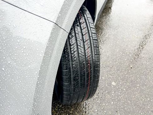 New 2026 Kia Carnival SX image 3