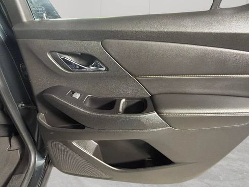 Used 2019 Chevrolet Traverse LT w/ LT Premium Package FWD image 33
