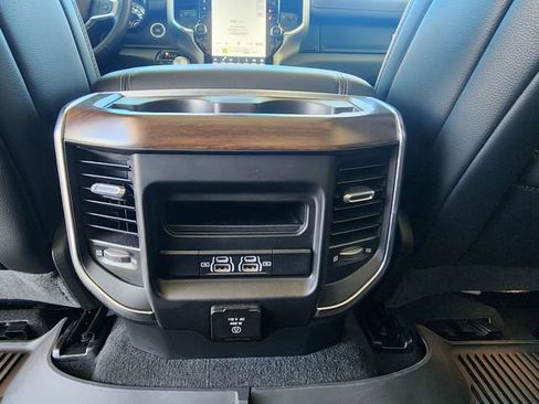 Used 2022 RAM 1500 Laramie w/ Laramie Southwest Edition image 18