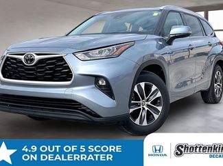 Used 2020 Toyota Highlander XLE video 1