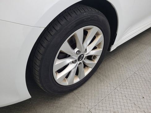 Used 2017 Kia Optima EX FWD image 31