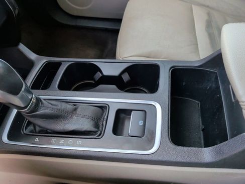 Used 2019 Ford Escape Titanium image 32