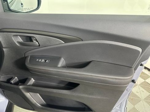 Used 2025 Honda Ridgeline TrailSport image 26