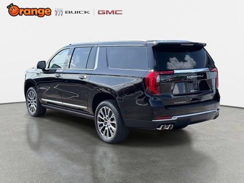 New 2026 GMC Yukon XL Denali w/ Denali Reserve Package AWD/4WD image 5