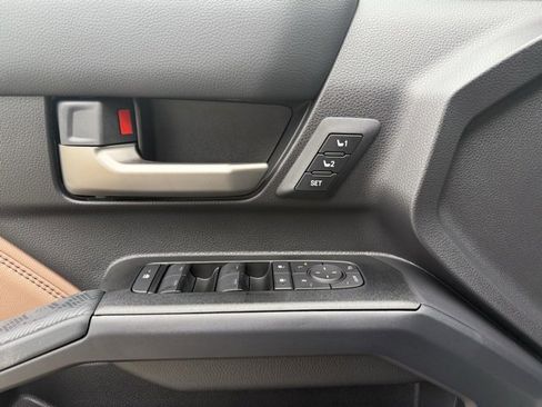 New 2025 Toyota 4Runner Limited image 15