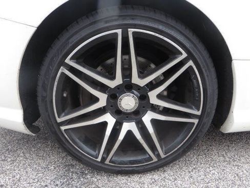 Used 2015 Mercedes-Benz SL 550 image 51