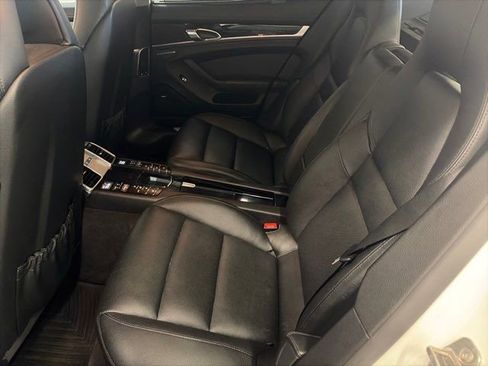 Used 2015 Porsche Panamera 4S image 28
