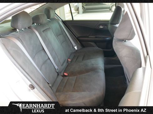 Used 2017 Honda Accord Hybrid Sedan image 3
