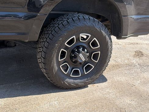 Used 2017 Ford F250 Platinum w/ Platinum Ultimate Package image 12