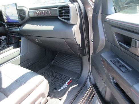 Used 2024 Toyota Sequoia TRD Pro AWD/4WD image 21