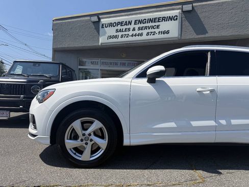Used 2020 Audi Q3 2.0T Premium AWD/4WD image 11