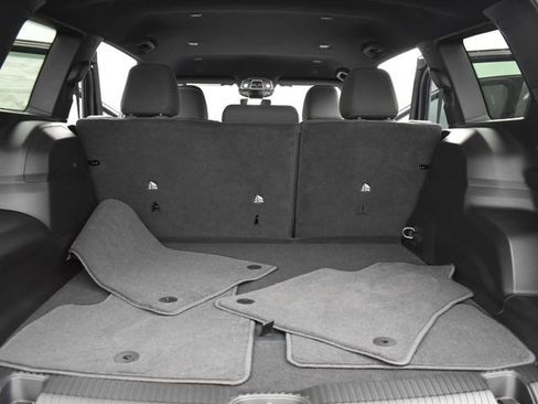 New 2026 Jeep Cherokee Laredo image 7