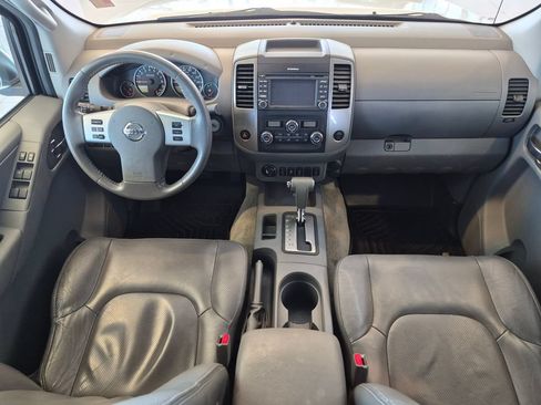 Used 2014 Nissan Frontier SL AWD/4WD image 25