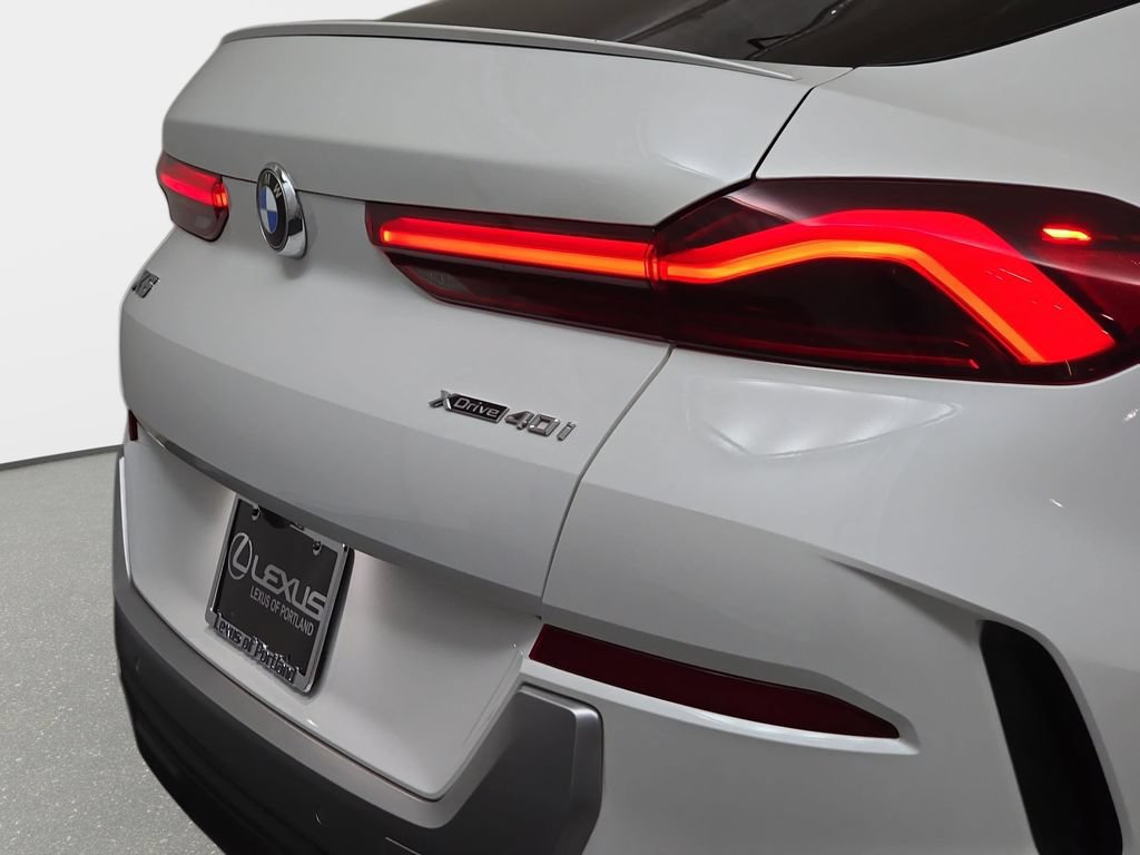 Used 2022 BMW X6 xDrive40i AWD/4WD image 36